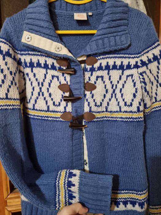 Продам брендовые кофты