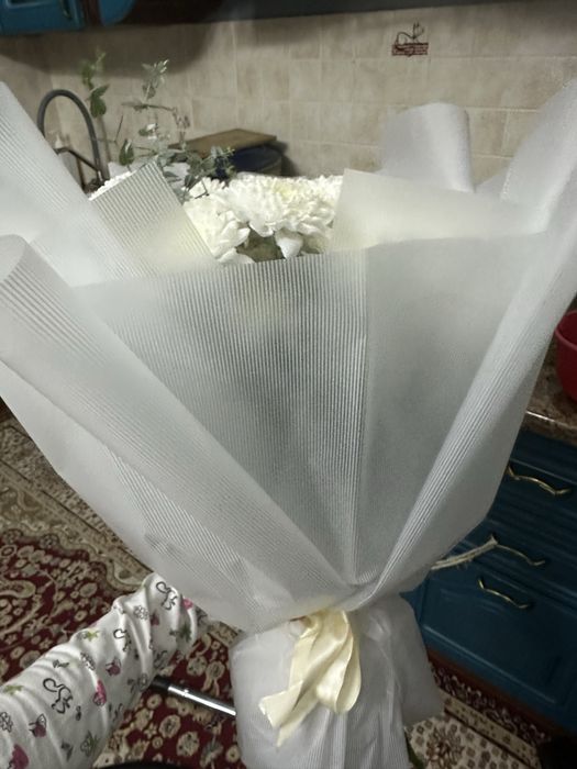 Белый пышный букет