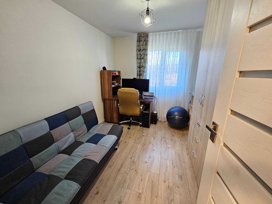 Apartament modern 4 camere decomandat - 82mp