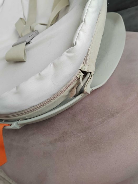 Stokke bouncer шезлонг
