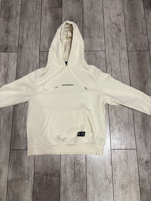 кофта белая qazaq republic оригинал