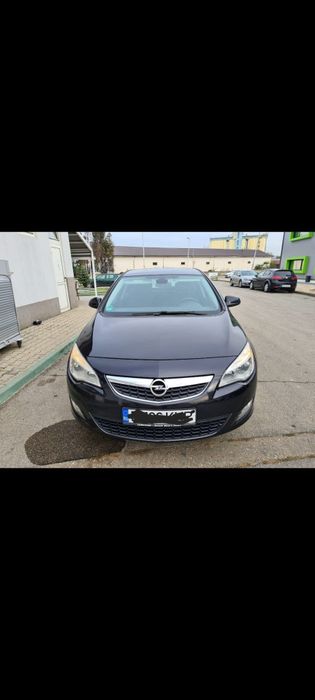 Opel Astra J 2010, 1.6 benzina E5