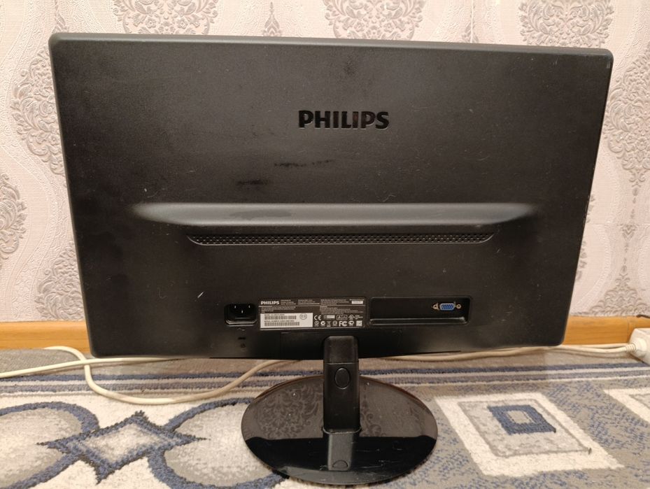 Продам монитор Phillips !
