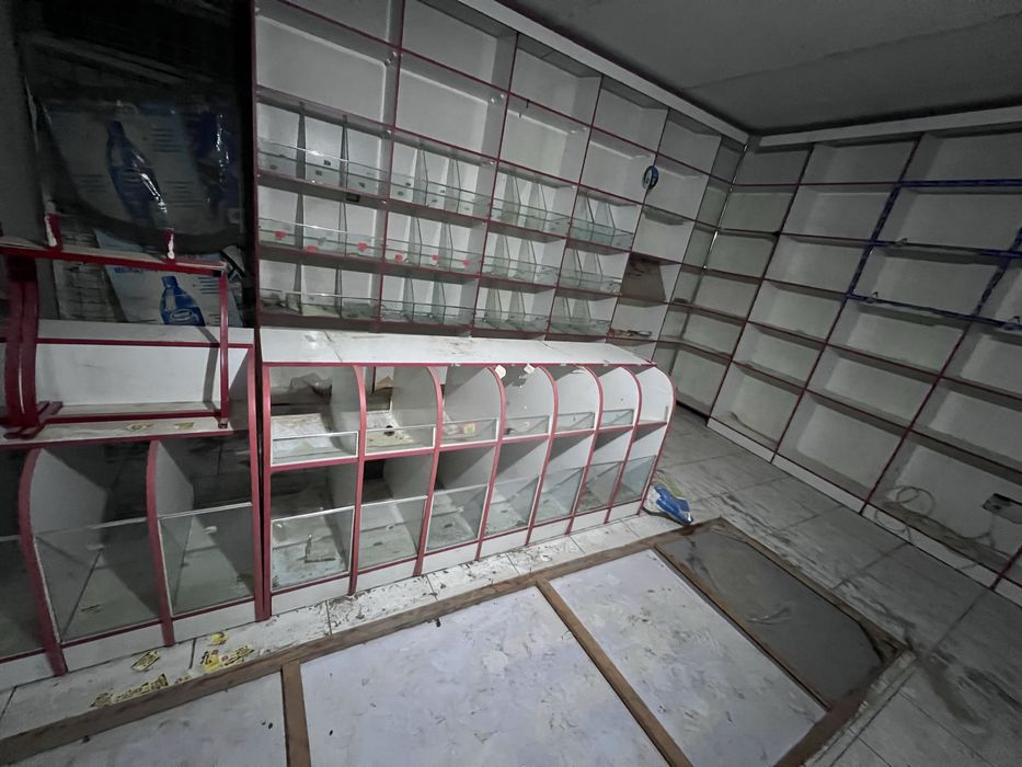 Magazin polkasi yasalgan tayor