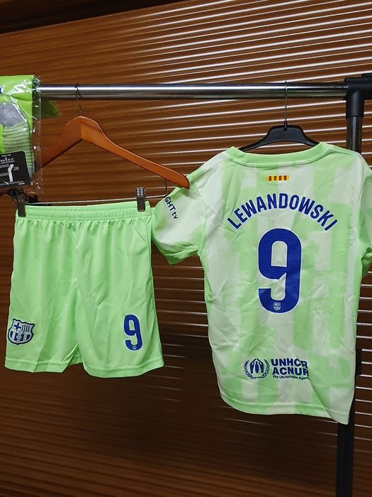 Vând echipament fotbal copii