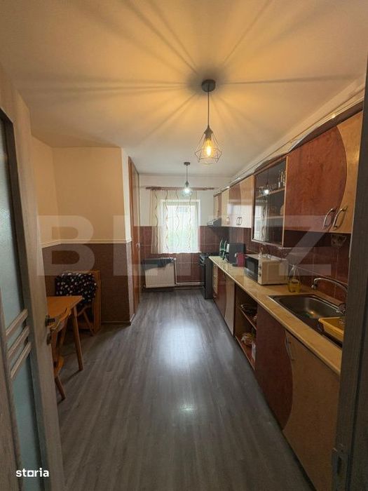 Apartament 4 camere, etaj 1, decomandat, complet mobilat si utilat –