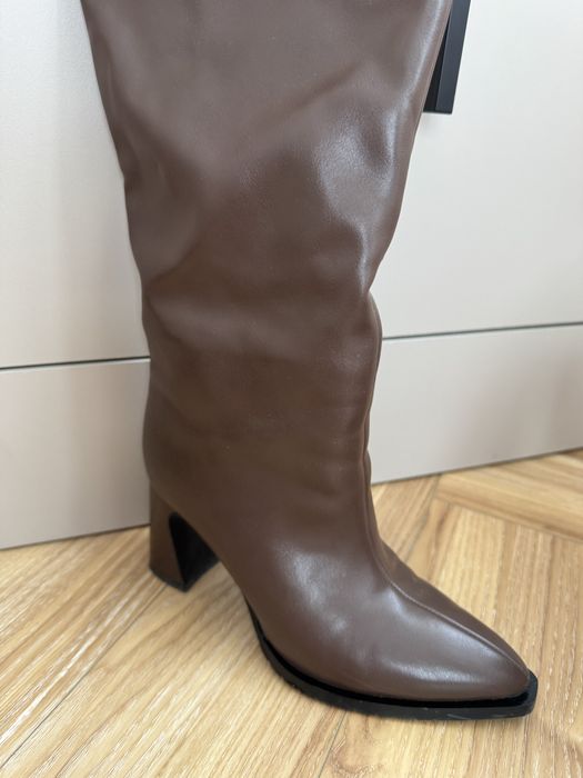 Продаю зимние сапоги