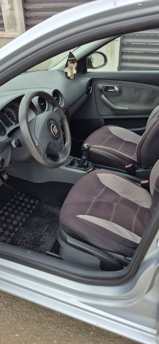 Vând Seat Ibitza 1.2 benzina