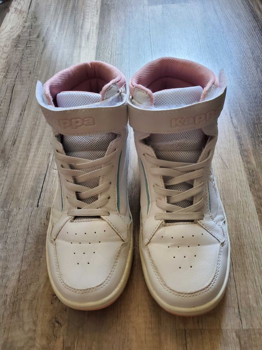 Детски зимни боти и ботуши