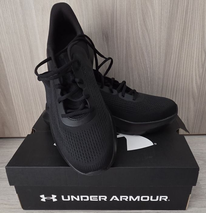 Adidasi UNDER ARMOR barbati marimea 45