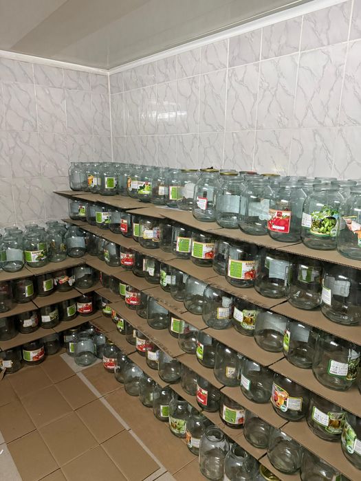 Продам банки 2-литровые стекло