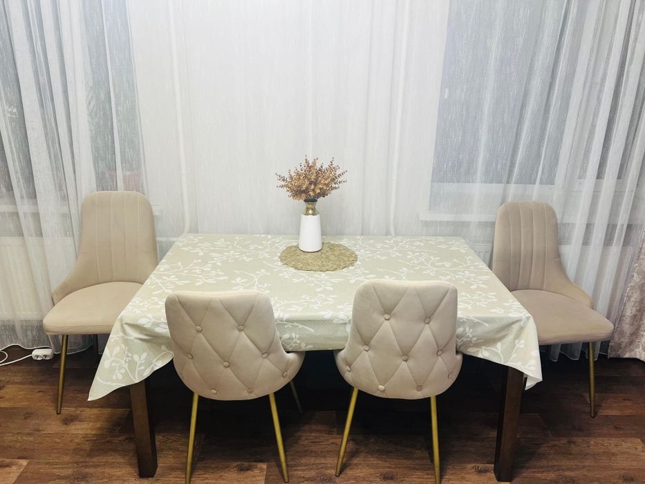 Продам стол со стульями