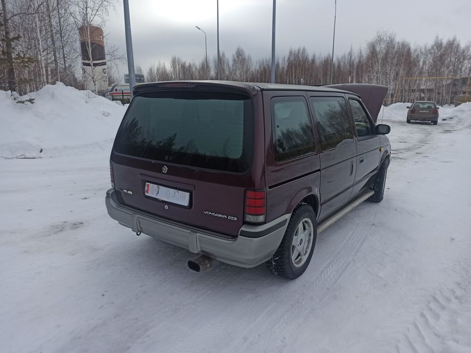 Крайслер Вояджер 2.5 Бензин