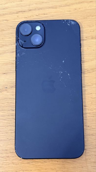 iPhone 15 Plus 128GB Negru – Funcțional 100% / Spate spart