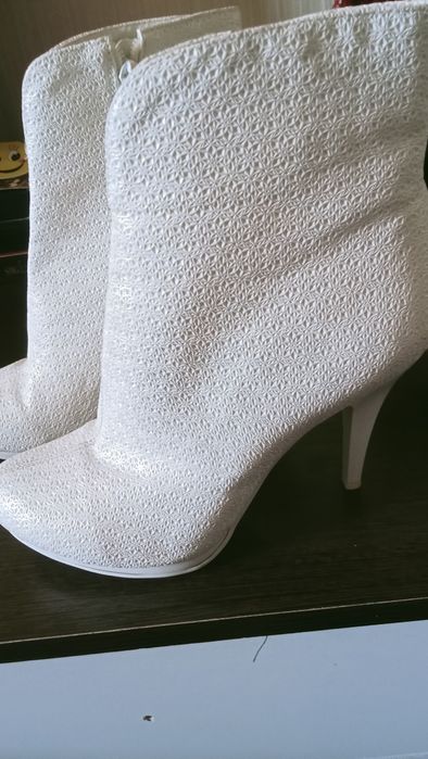 Продаются полусапожки б/у