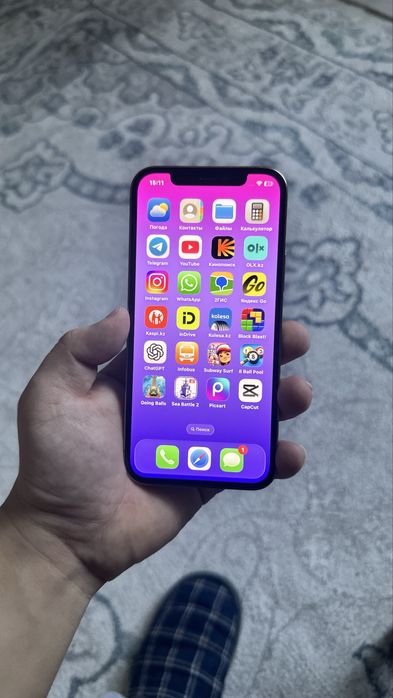 Айфон 12 про  256гб за 139к