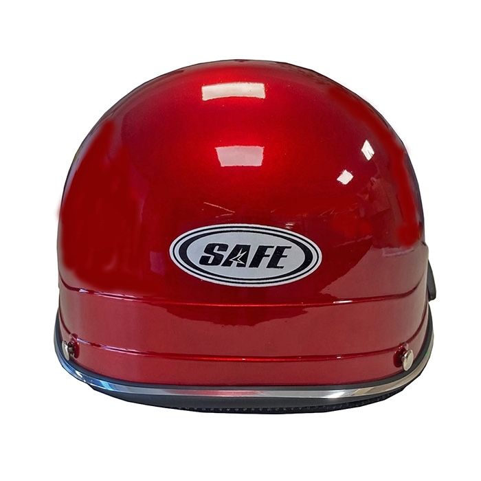 Моторна каска – червен гланц, лека и удобна