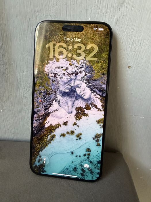 продам iphone 15 pro max 256