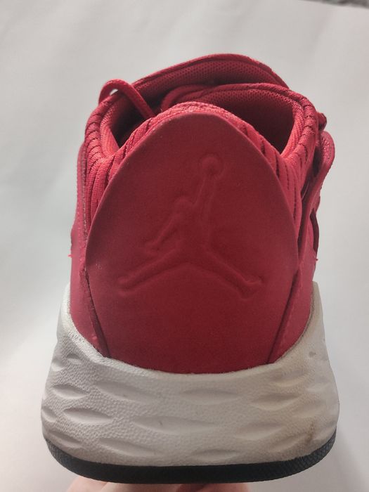 JORDAN Formula 23 low