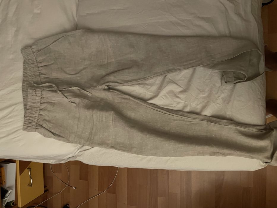 Vand pantaloni de in