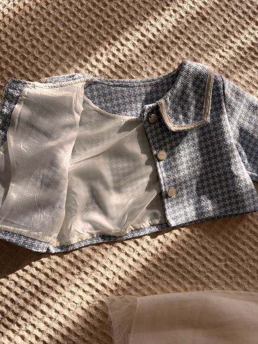 Продам костюм Новый на девочку