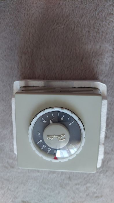 Termostat cu termometru Danfoss vintage