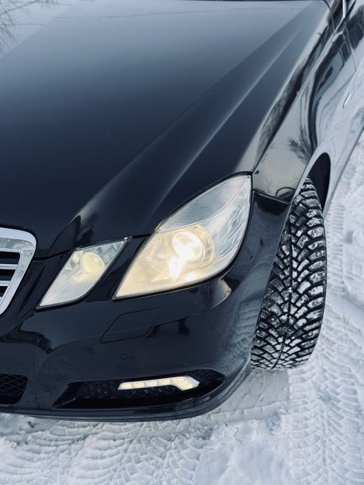 Mercedes-Benz E200, 2010 года