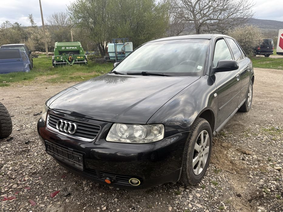 Ауди а3 1.6 фейс на части или цяло