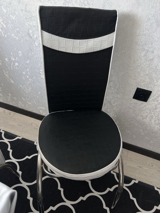 Продаются стулья - 6 штук