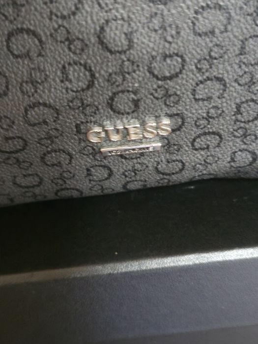Guess оригинална дамска раница