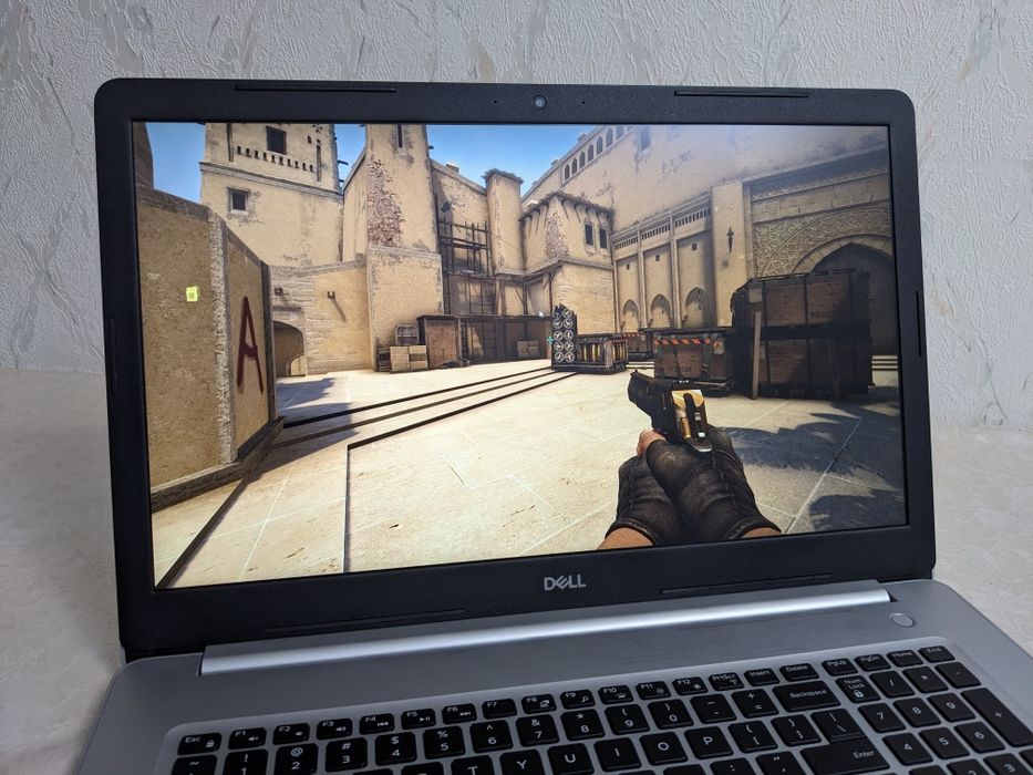 Игровой DELL Inspiron 5770 17"/I7/16GB/256GB/AMD460 FHD