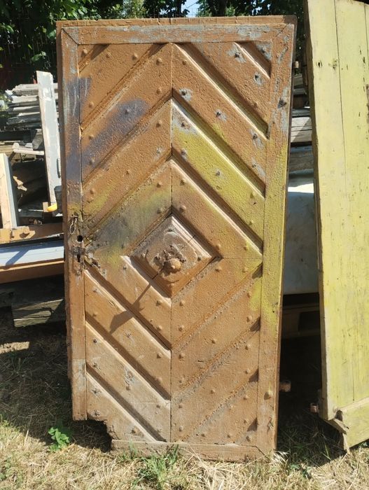 Usa fff veche cu balamalei,clanța si una de la mag Ed Karner Mobil Oil