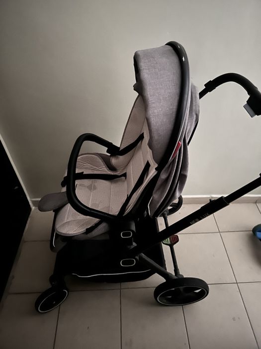 Продам детскую коляску