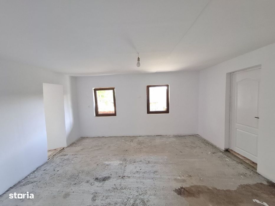 Casa Traditionala + Casa noua la tara langa Cluj. Teren 2000mp