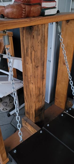 Качеля из дерева