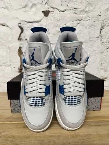 Sneakers Jordan4 Military Blue cu eticheta (nu Nike, Gucci, Adidas, Balenciaga)