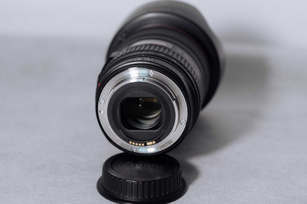 Obiectiv Canon EF 24-105mm f/4L IS USM – Serie Profesională (L)