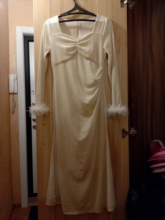 Отдам вещи с этикетками