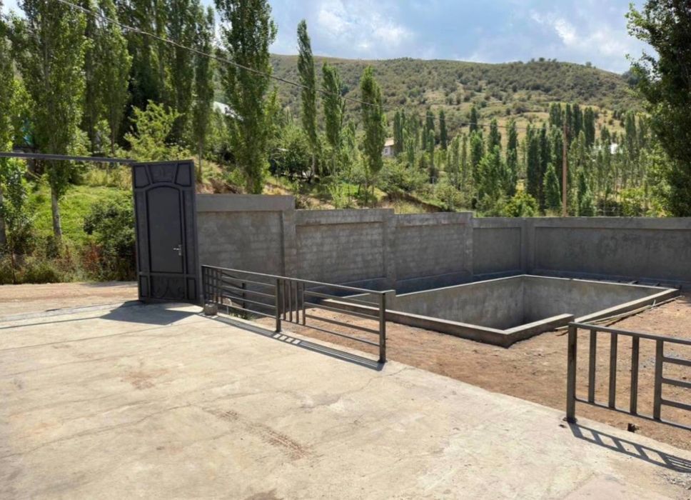 Chimyonda dacha sotiladi