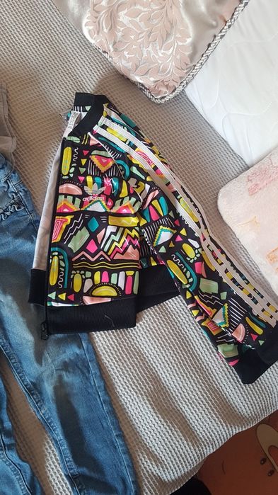 Дрешки за момиче 6г.