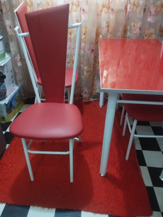 Продам журнальный стол