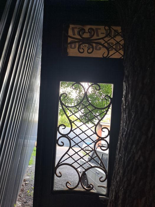 Темир эшик мустахкам эни 1.35 буйи 2.65