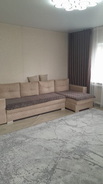 Продам большой дом, 5 комнат. Газ.