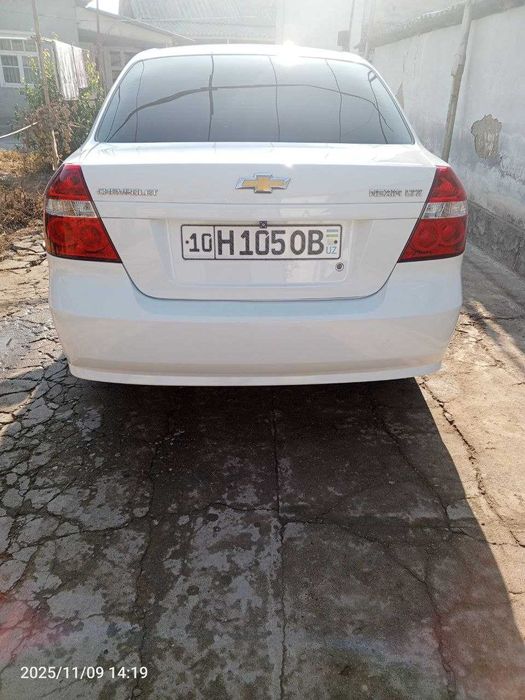 Нексия-3 (4 позиция) сотилади 2017 йил, 160 000 юрган. Автомат.