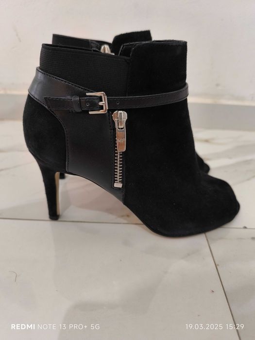 Официални дамски обувки на  Marc Fisher