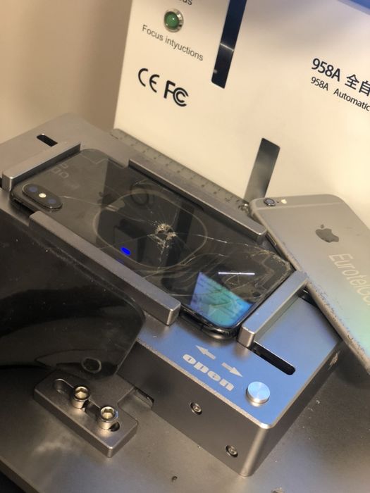 Sticla Spate iPhone XS Max 199 lei