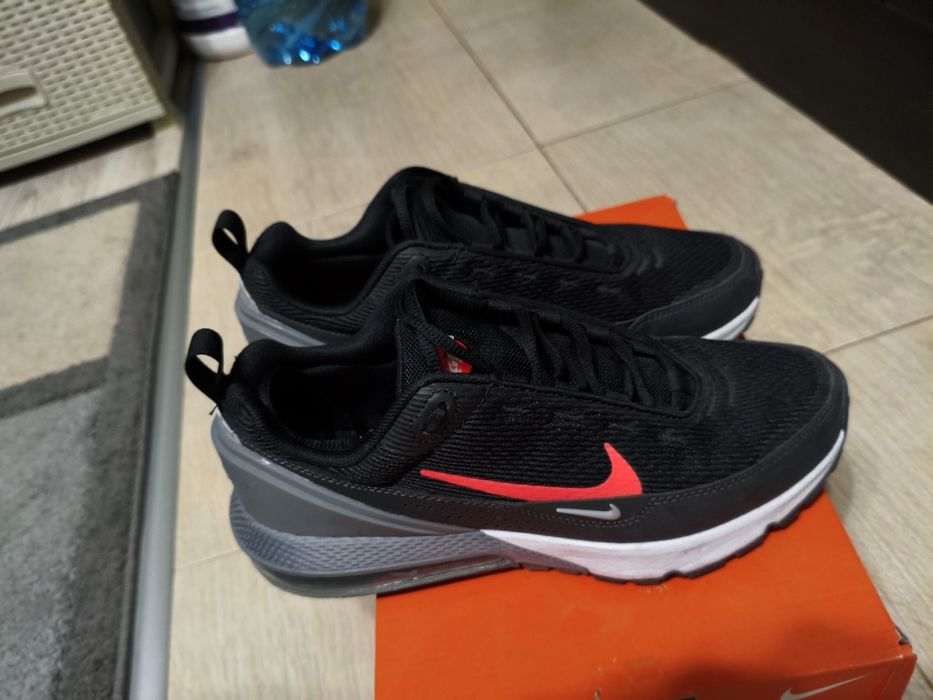 Маратонки Nike N 40 - 95 лв.