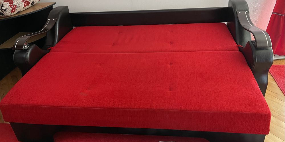 canapea extensibila.