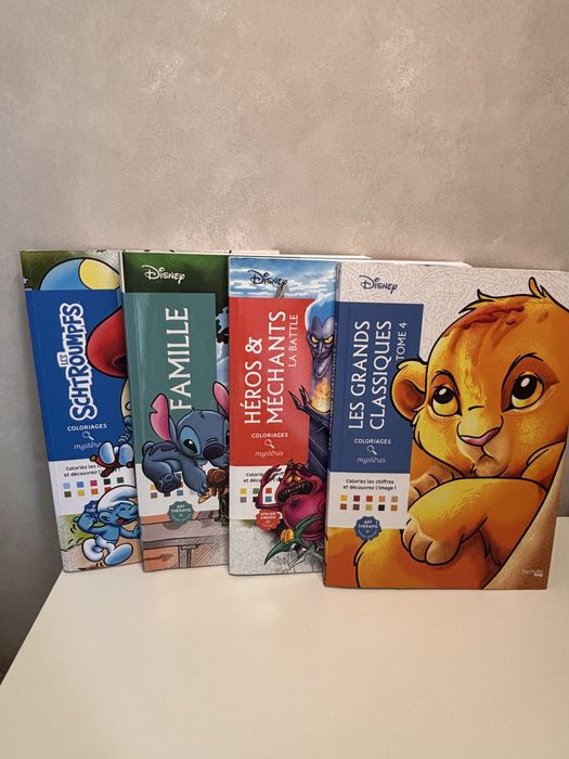 Продам раскраски disney от hachette