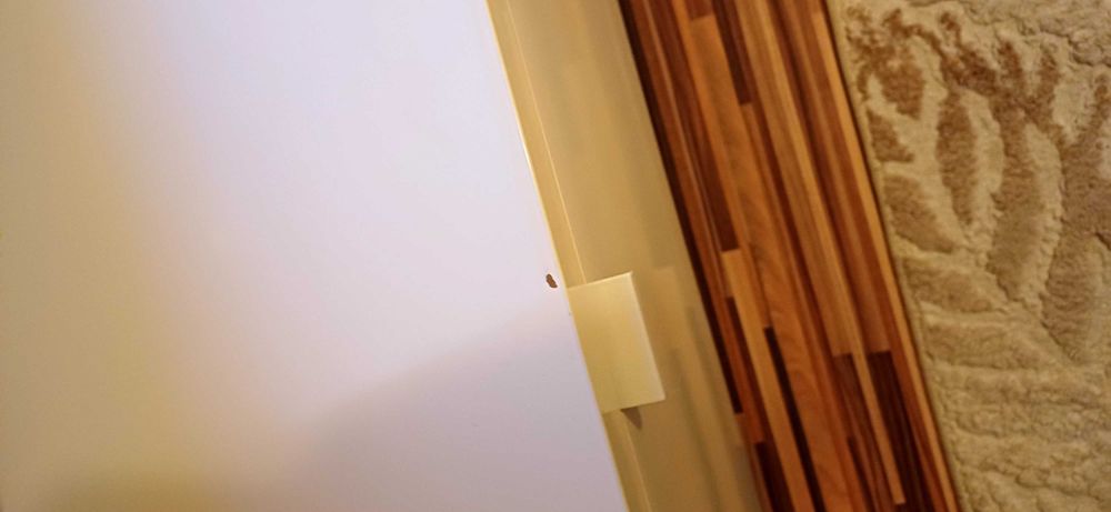 Шкаф за Tv от Икеа, гланц бяло